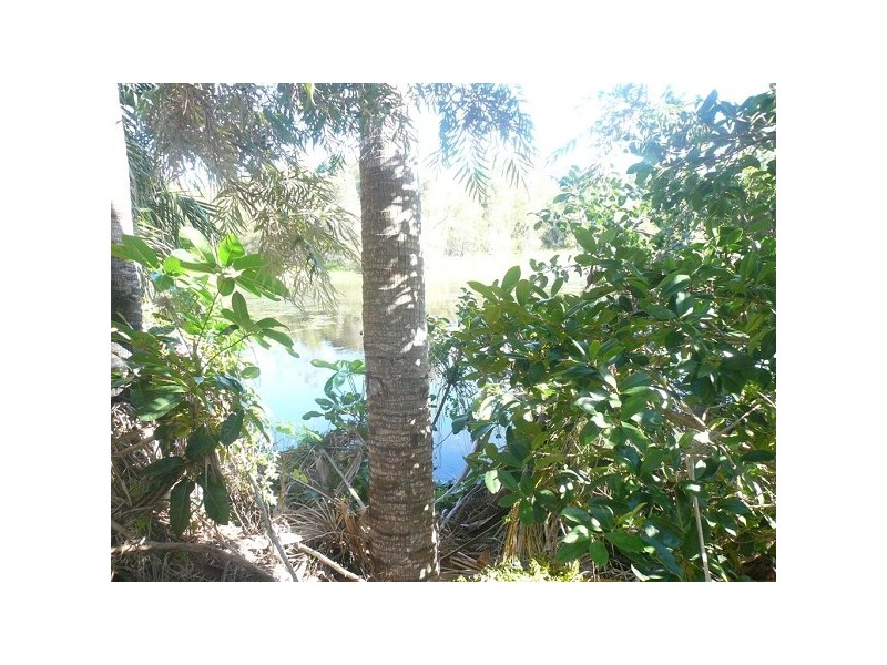 Moore Park Beach QLD 4670