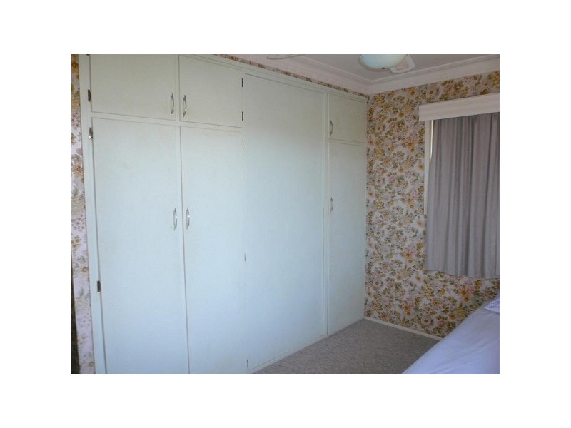 Avenell Heights QLD 4670