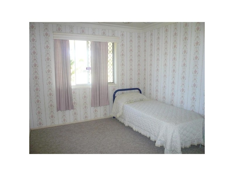 Avenell Heights QLD 4670