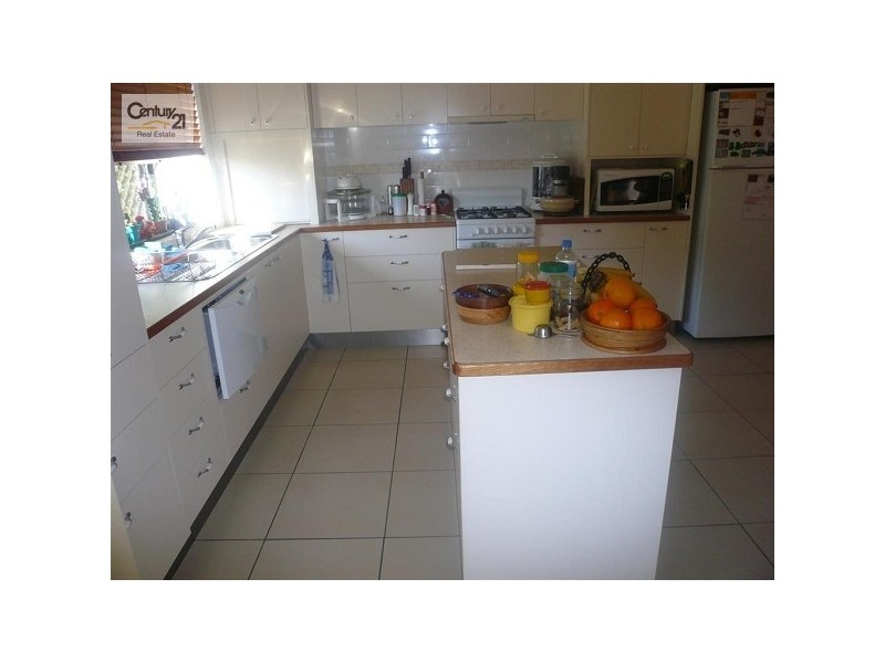 32 Bates Street, Svensson Heights QLD 4670