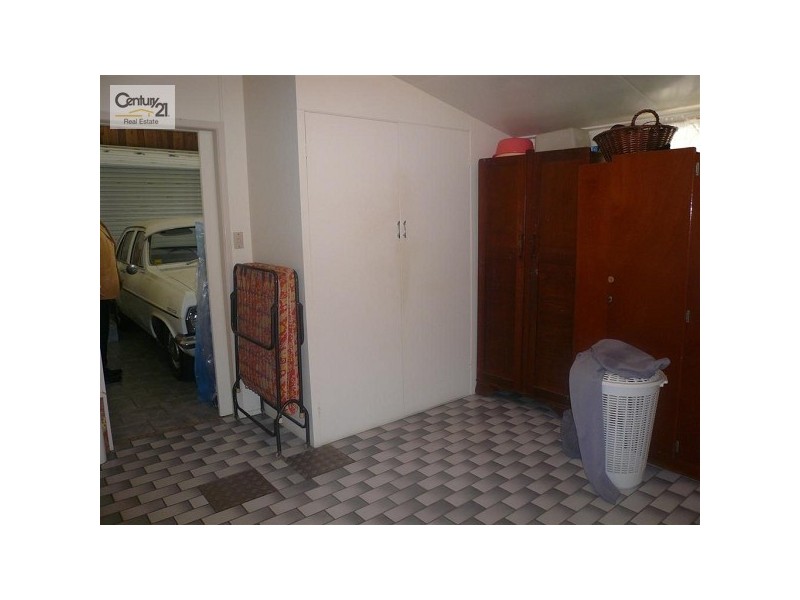 Avenell Heights QLD 4670