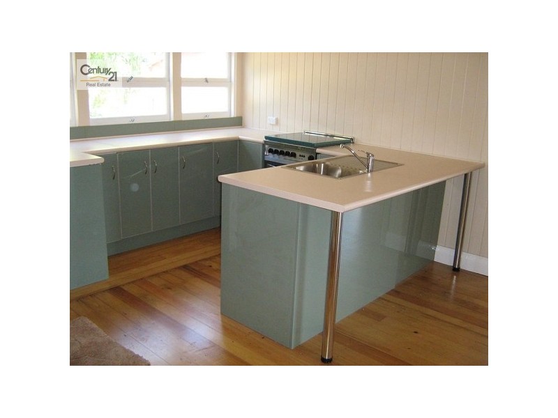 Avenell Heights QLD 4670