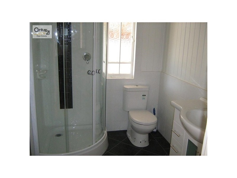 Avenell Heights QLD 4670