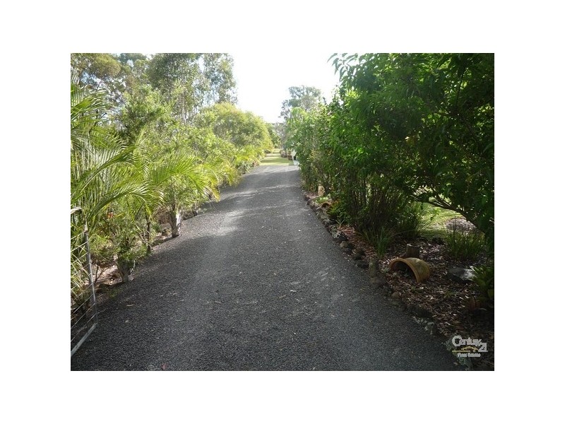 68 Pharlap Parade, Branyan QLD 4670