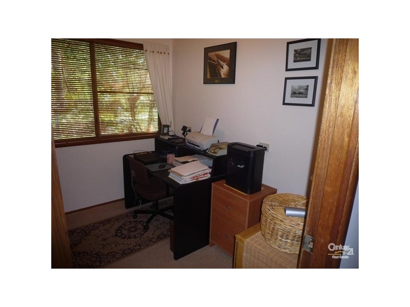 68 Pharlap Parade, Branyan QLD 4670