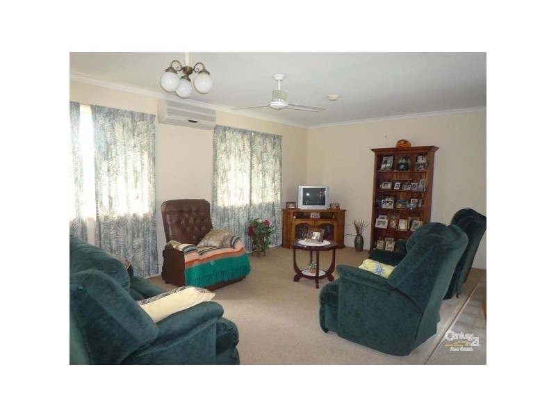 22 Lovers Walk, Thabeban QLD 4670