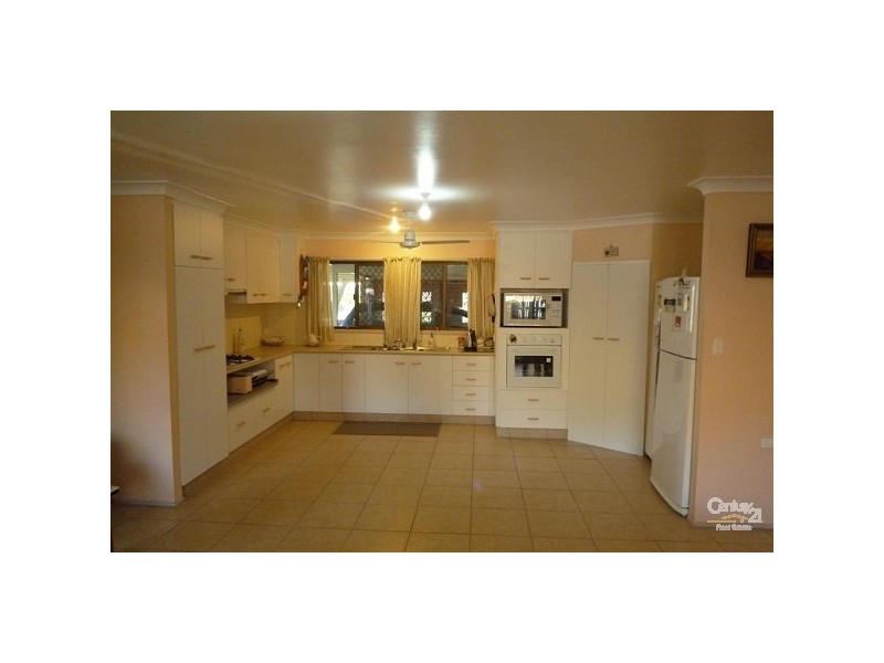 Avenell Heights QLD 4670