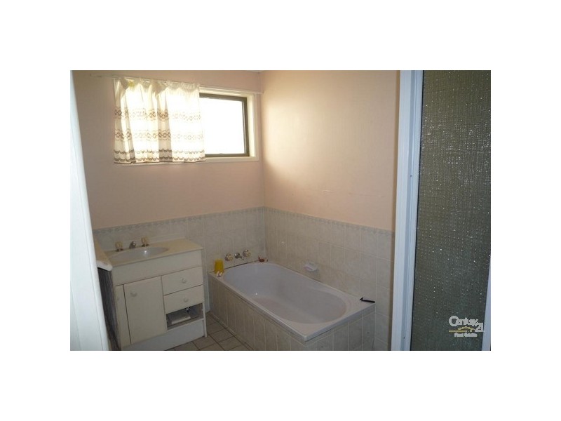 9 Park Royal Drive, Branyan QLD 4670