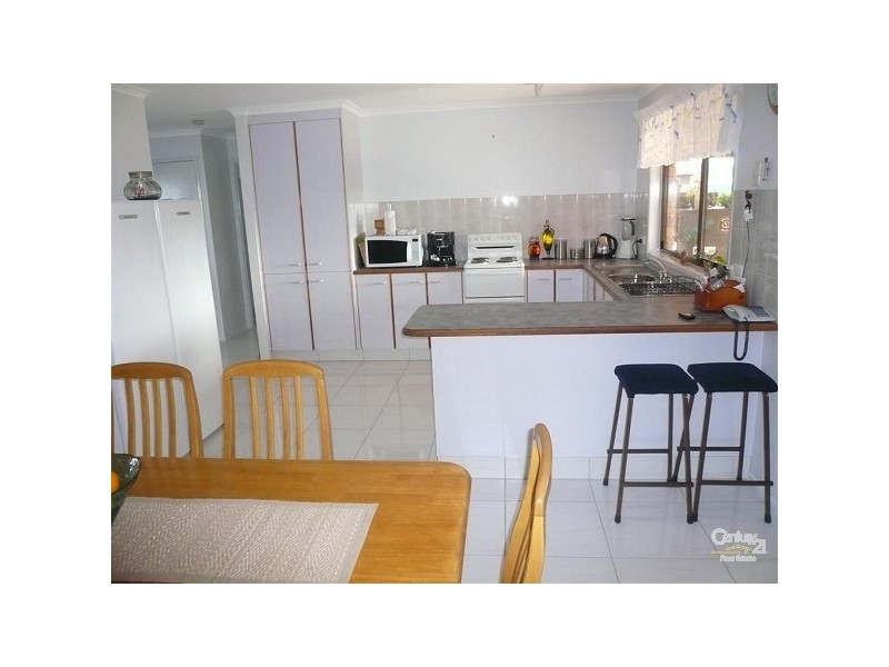 27 Shaw Street, Norville QLD 4670