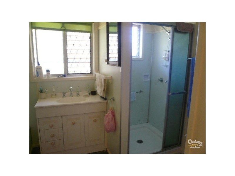 Avenell Heights QLD 4670