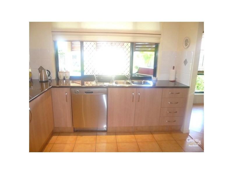Avenell Heights QLD 4670