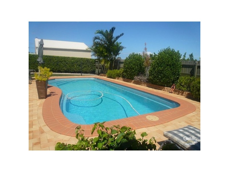Avenell Heights QLD 4670