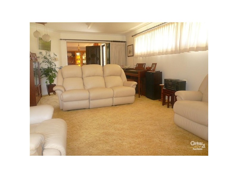 Avenell Heights QLD 4670