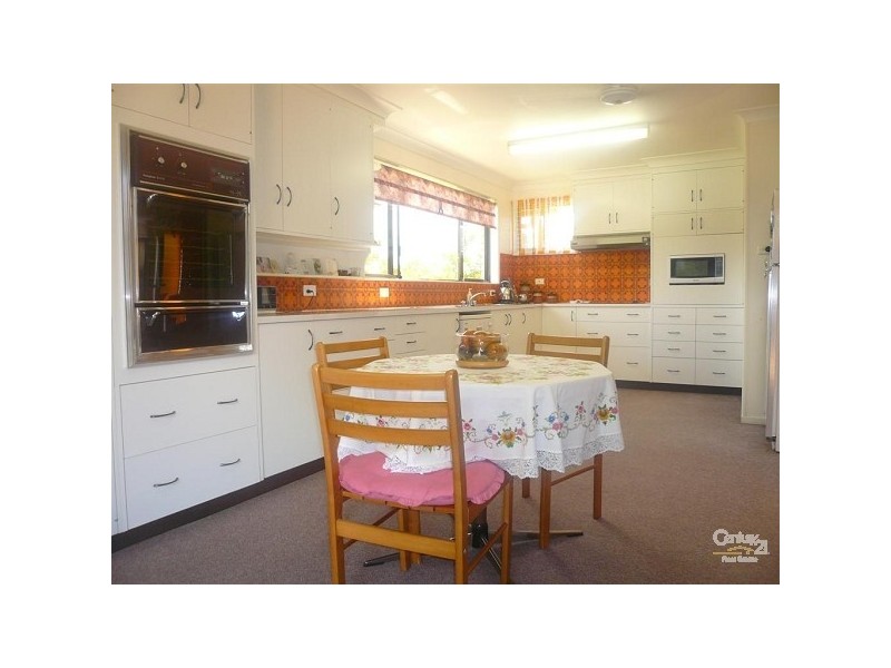 Avenell Heights QLD 4670
