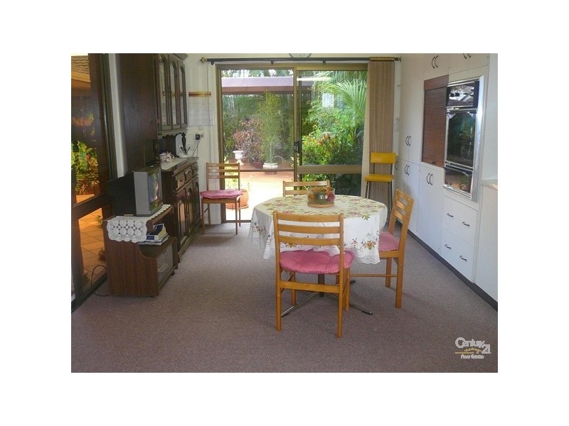 Avenell Heights QLD 4670