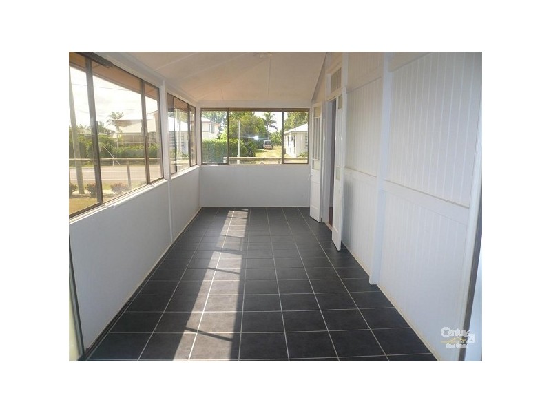 Avenell Heights QLD 4670