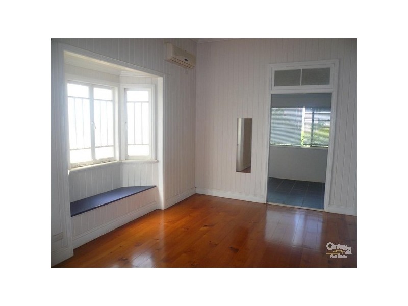 Avenell Heights QLD 4670