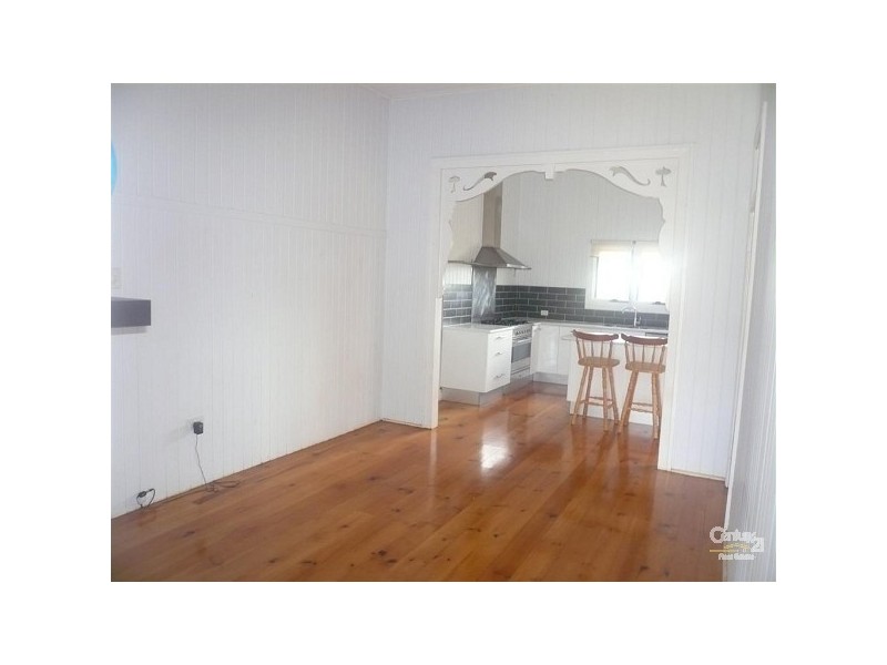 Avenell Heights QLD 4670