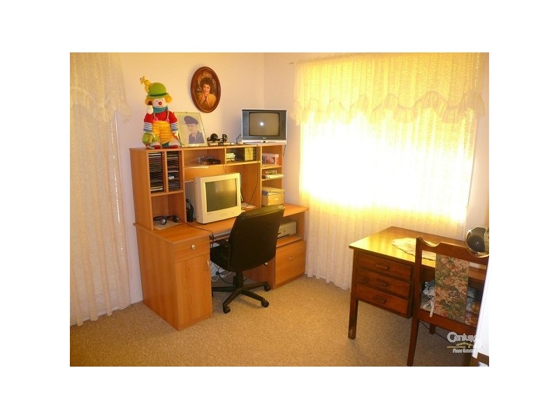 Avenell Heights QLD 4670