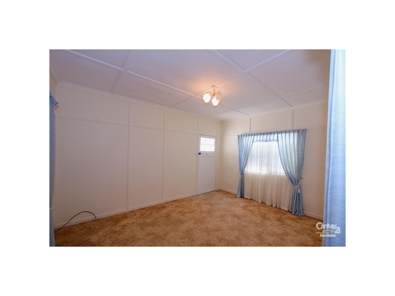 348 Bourbong Street, Millbank QLD 4670