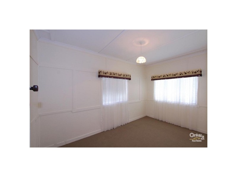 348 Bourbong Street, Millbank QLD 4670