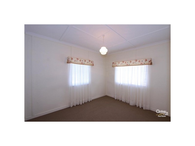 348 Bourbong Street, Millbank QLD 4670