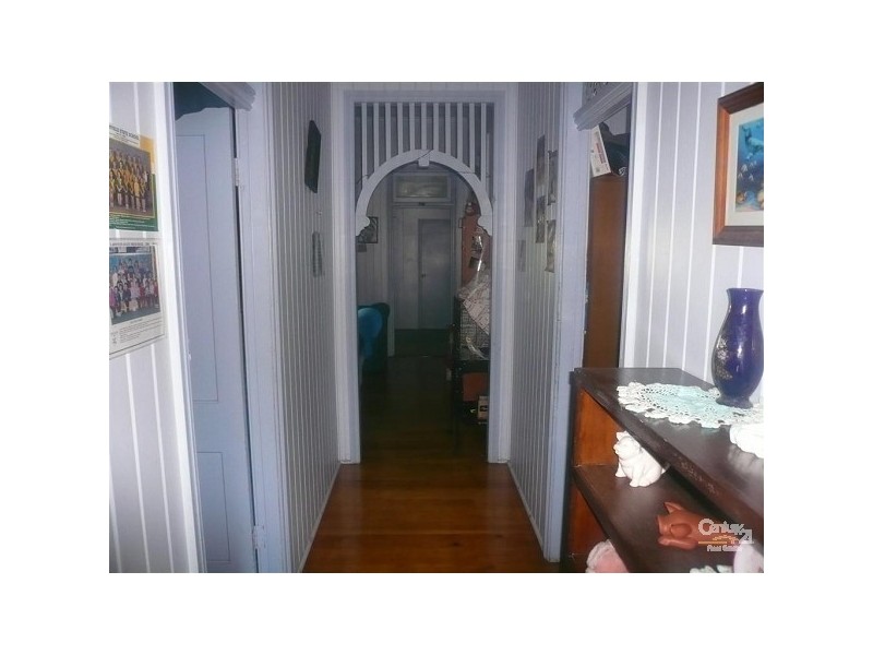 16 Walker Street, Walkervale QLD 4670