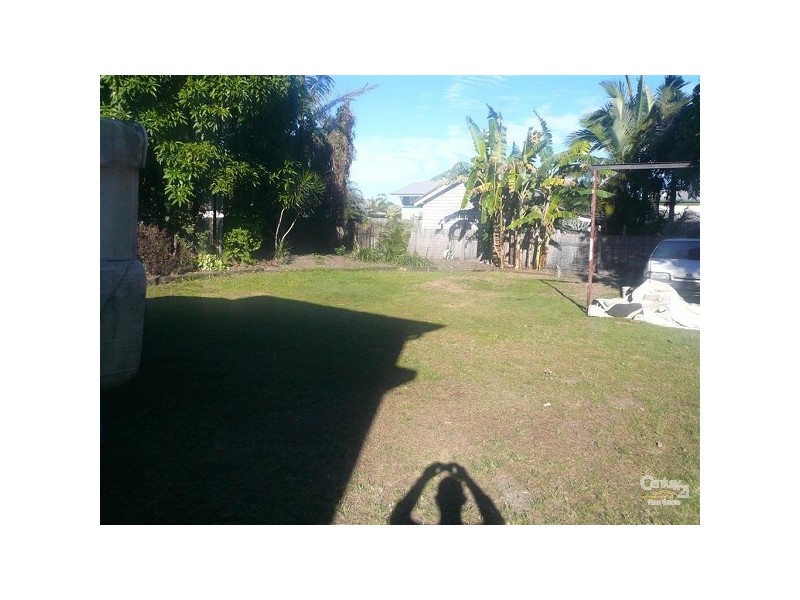 16 Walker Street, Walkervale QLD 4670