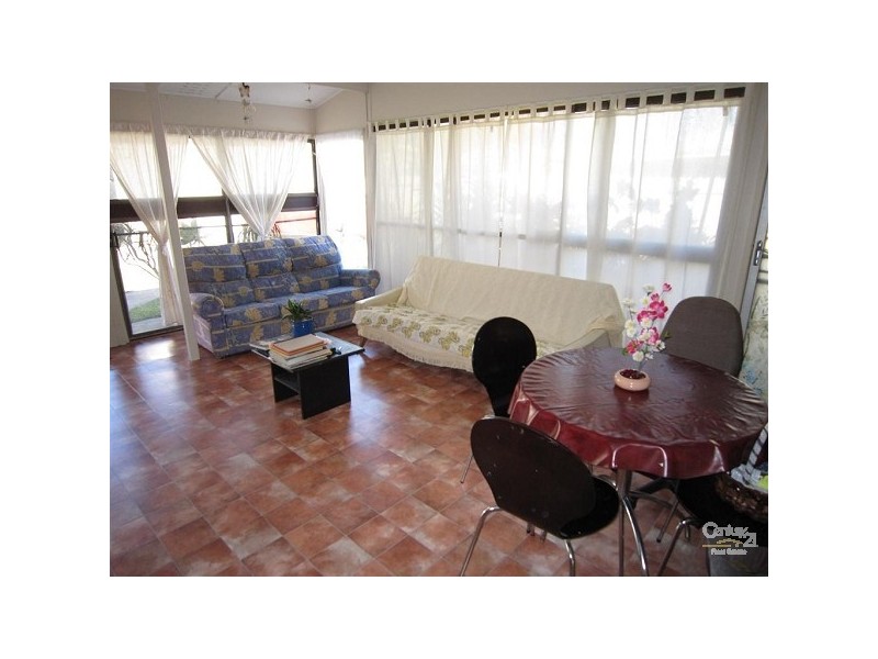 24 Loeskow Street, Bundaberg North QLD 4670