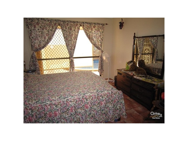 24 Loeskow Street, Bundaberg North QLD 4670