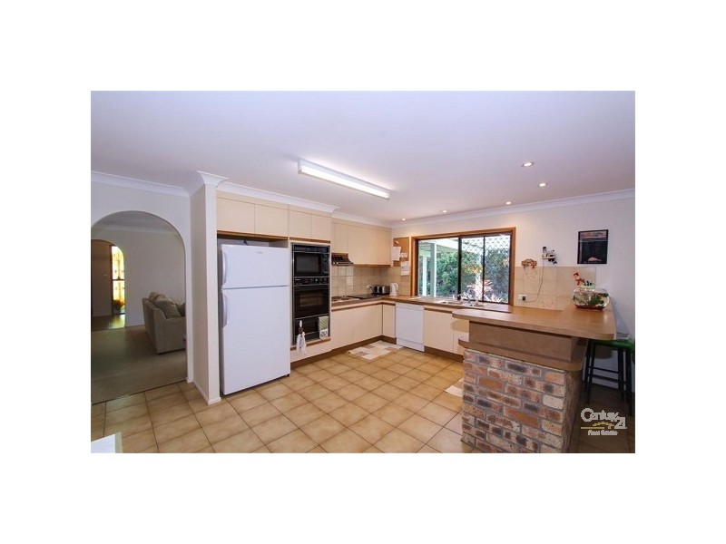 Avenell Heights QLD 4670