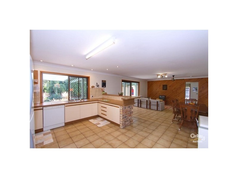 Avenell Heights QLD 4670