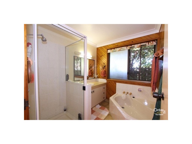 Avenell Heights QLD 4670