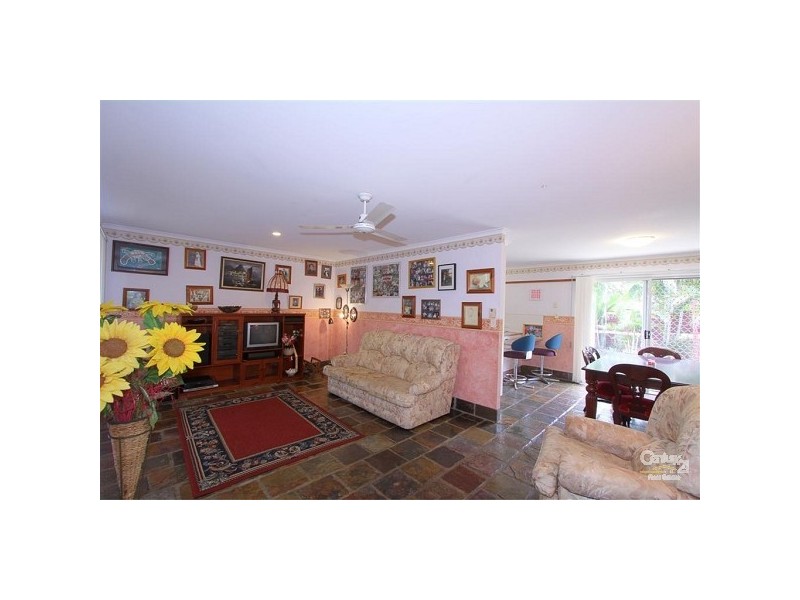 Avenell Heights QLD 4670