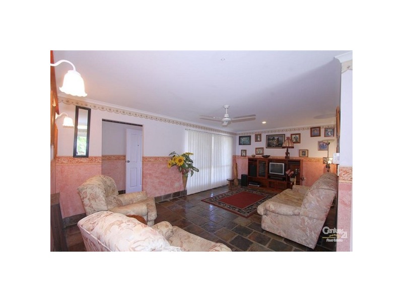 Avenell Heights QLD 4670