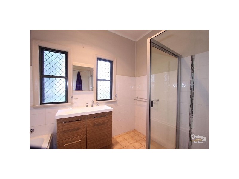 Avenell Heights QLD 4670