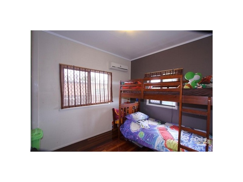 Avenell Heights QLD 4670