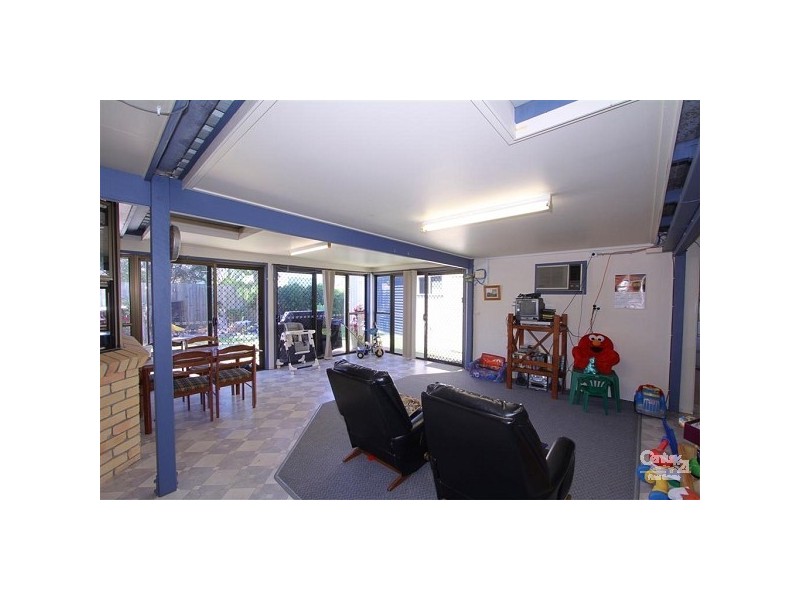 Avenell Heights QLD 4670