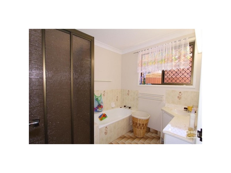 Avenell Heights QLD 4670