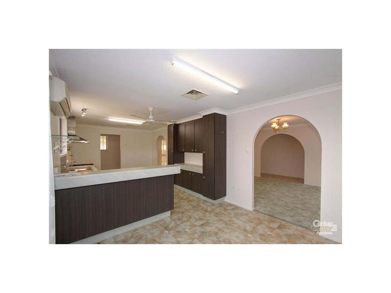Avenell Heights QLD 4670