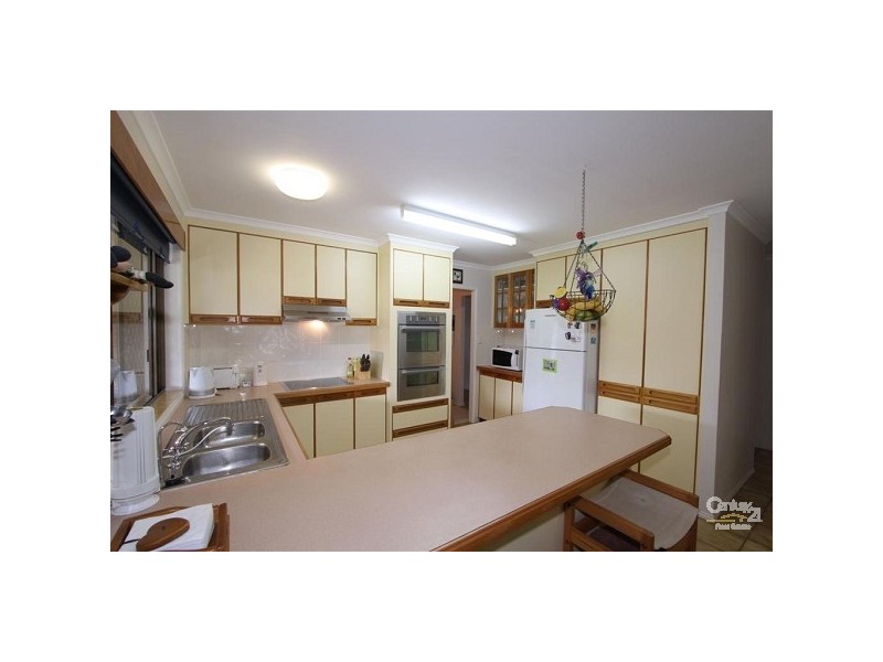 28 Hay Street west, Avenell Heights QLD 4670