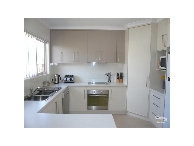 6 Glenmorris Street, Walkervale QLD 4670