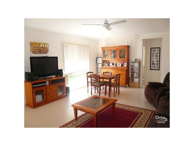 6 Glenmorris Street, Walkervale QLD 4670