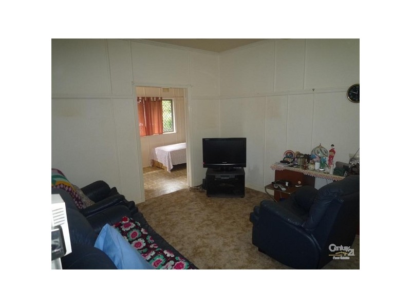 10 Joyce Street, Svensson Heights QLD 4670