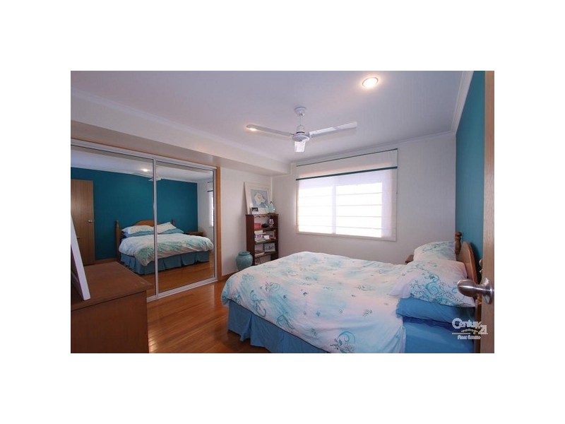 18 Esplanade, Innes Park QLD 4670