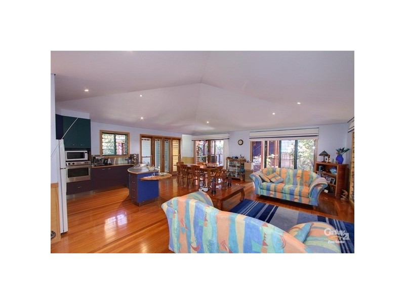 18 Esplanade, Innes Park QLD 4670