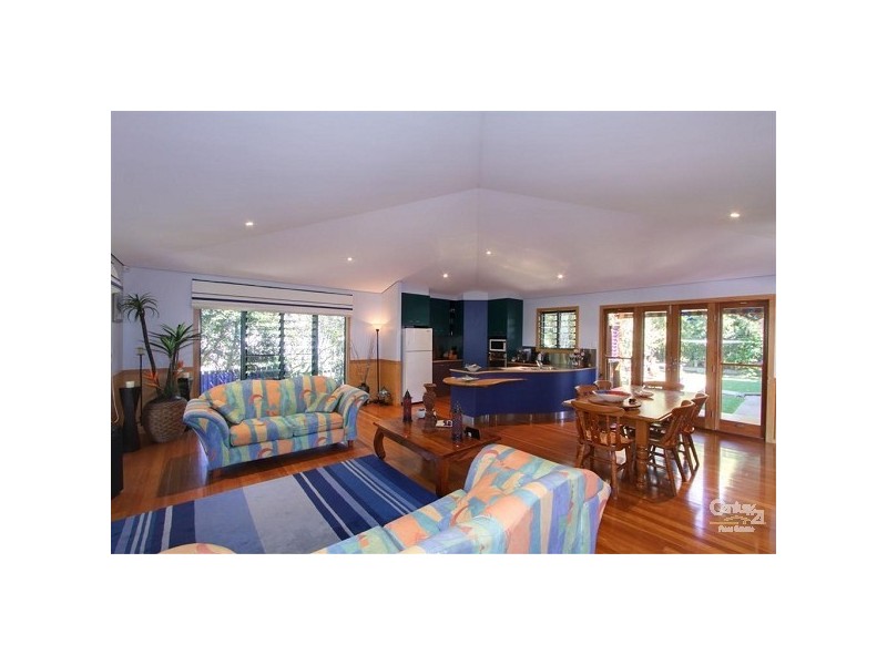 18 Esplanade, Innes Park QLD 4670