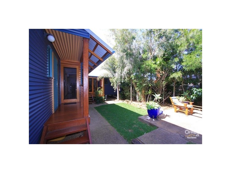 18 Esplanade, Innes Park QLD 4670
