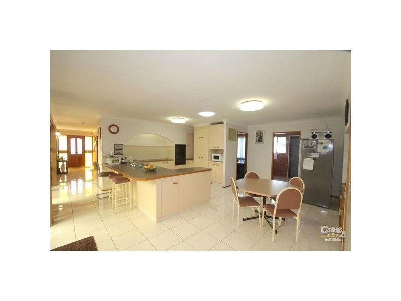 3 McGill Crescent, Avenell Heights QLD 4670