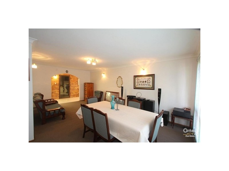 3 McGill Crescent, Avenell Heights QLD 4670